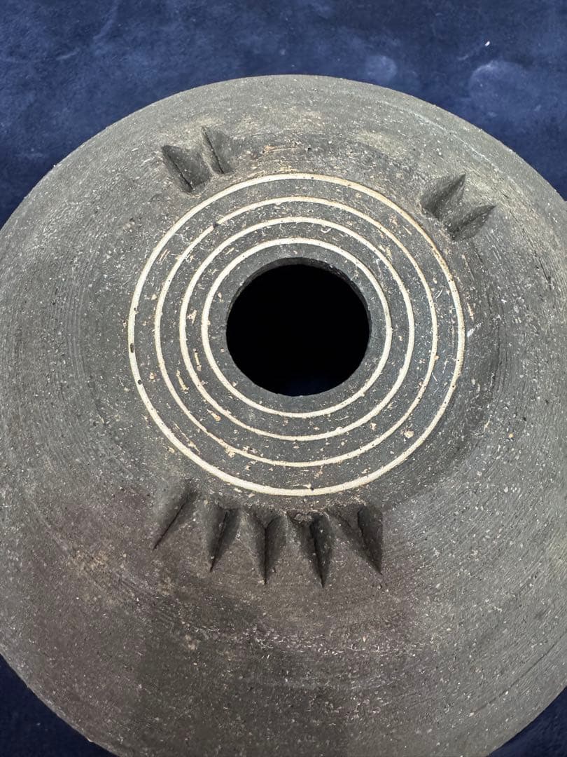 invisible ink DIGS \"MAD.\" 鉢