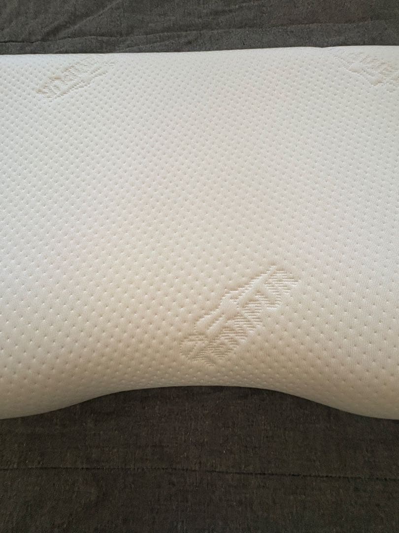 【新品・未使用品】テンピュール　ミレニアムネックピロー　XS