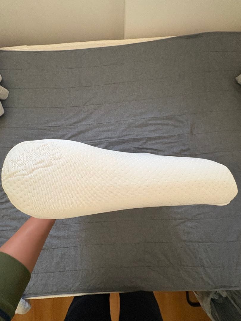 【新品・未使用品】テンピュール　ミレニアムネックピロー　XS