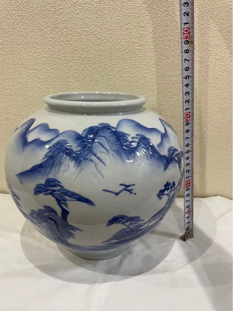 壺　置き物　有田焼　花瓶