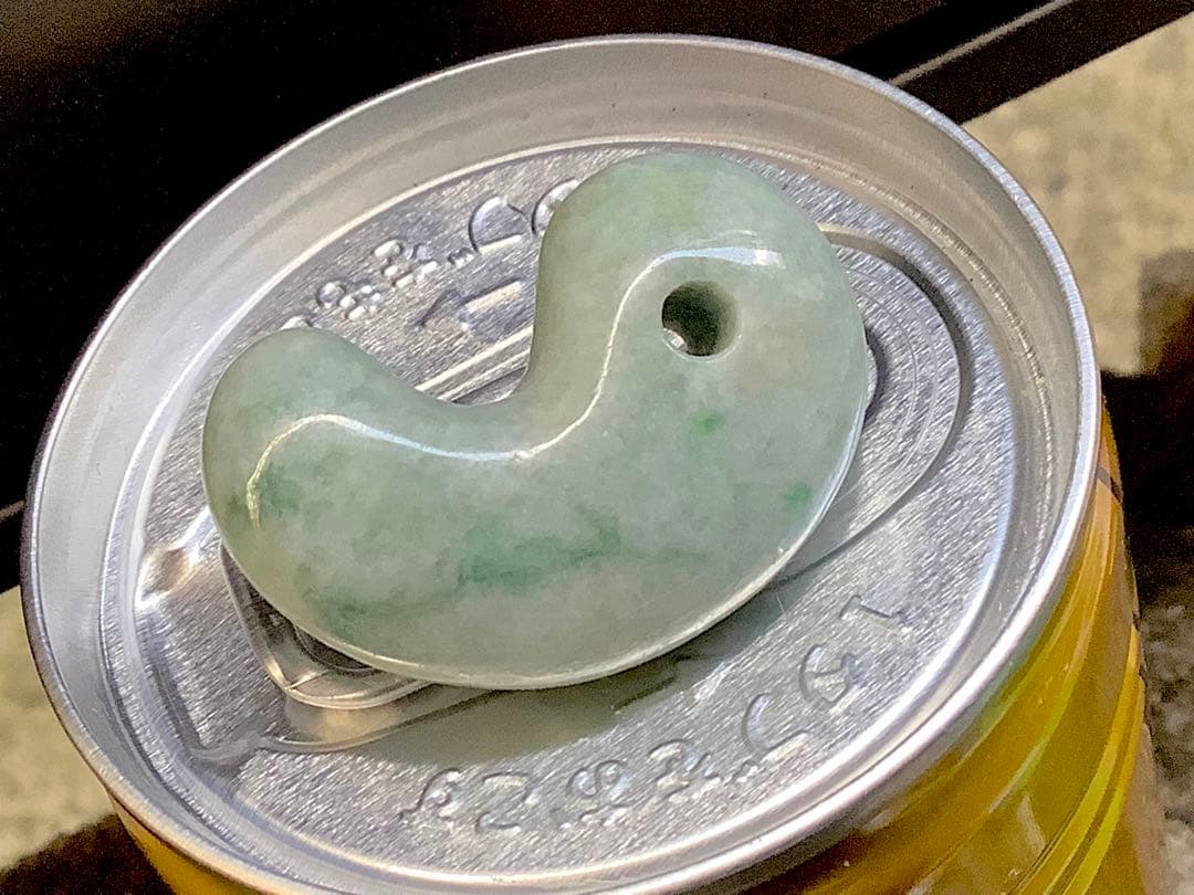 ⭕️幸福を呼び込む勾玉‼️ 糸魚川翡翠小滝産勾玉　鑑定ソーティング付　本物の高品質を