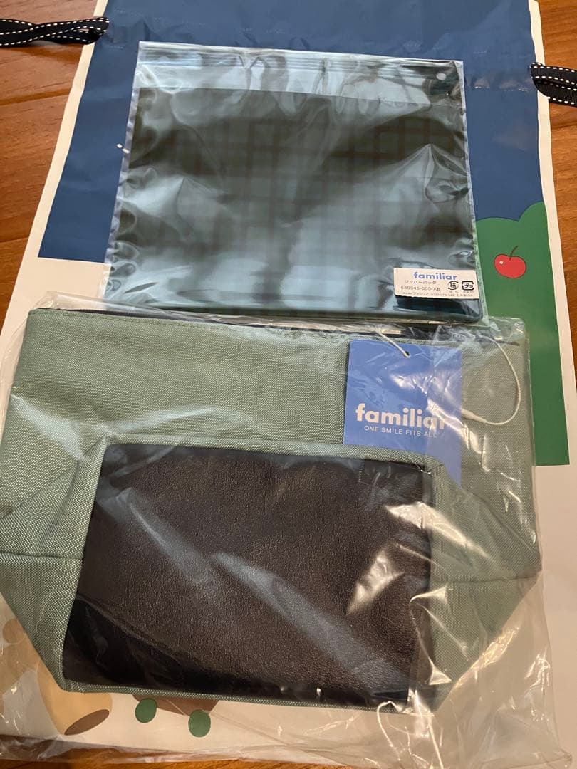 【3.16限定値下】春のファミリアショー　ポーチ　ジッパーバッグ