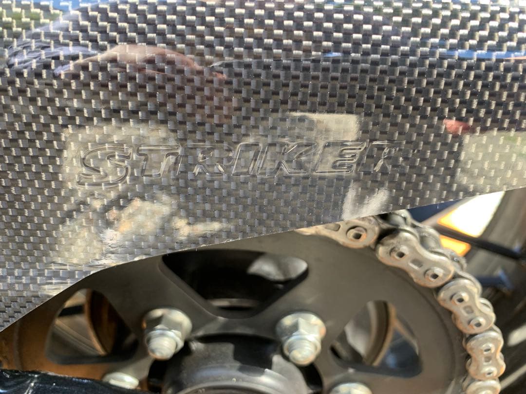 Z900RS STRIKER製 カーボンファイバー リアインナーフェンダー