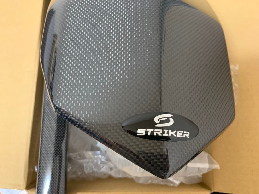 Z900RS STRIKER製 カーボンファイバー リアインナーフェンダー