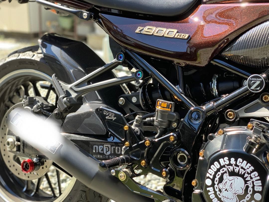 Z900RS STRIKER製 カーボンファイバー リアインナーフェンダー