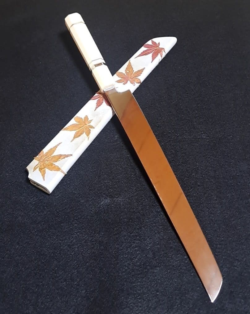 ぐ*ー様 ステン本焼 先丸 尺寸 V金10号 全鏡面仕上げ 刺身包丁 和包丁 鞘