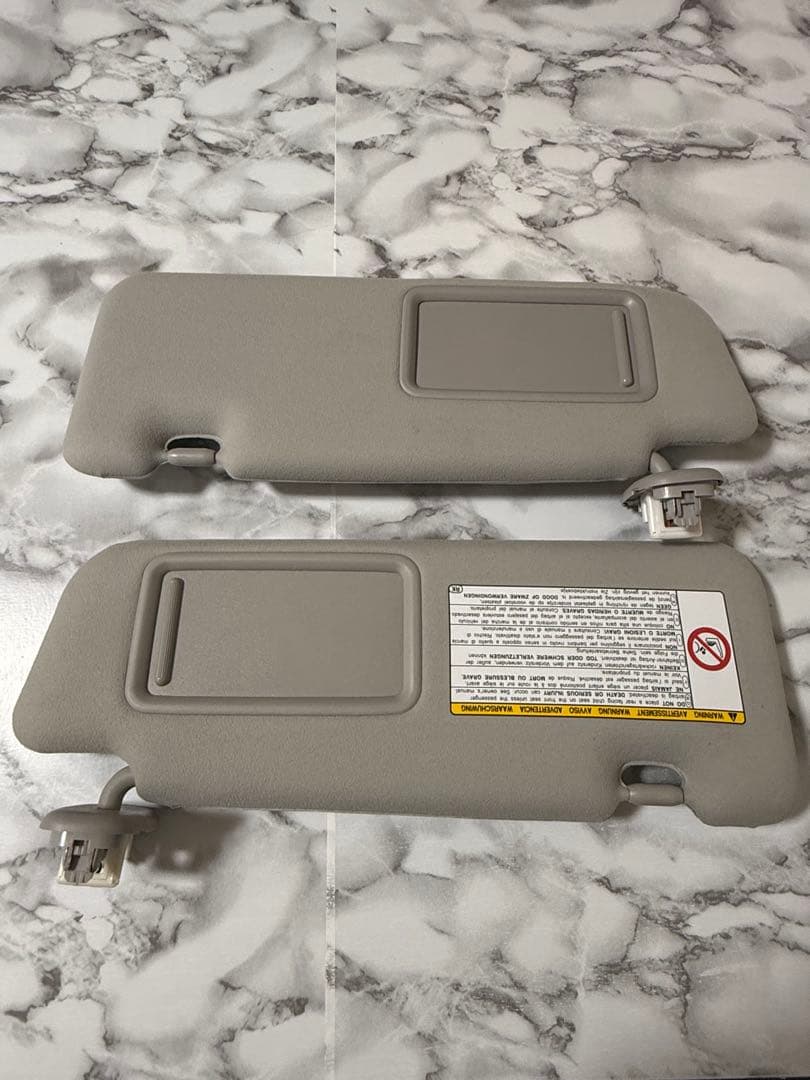 30プリウス　usdm 純正USサンバイザー左右セット　北米仕様