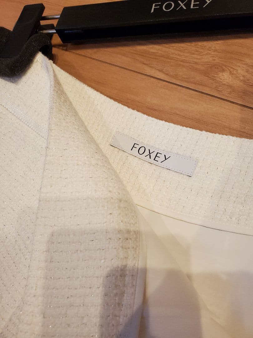 フォクシー　キュロット　ツイード　ほぼ新品です　40　ホワイト