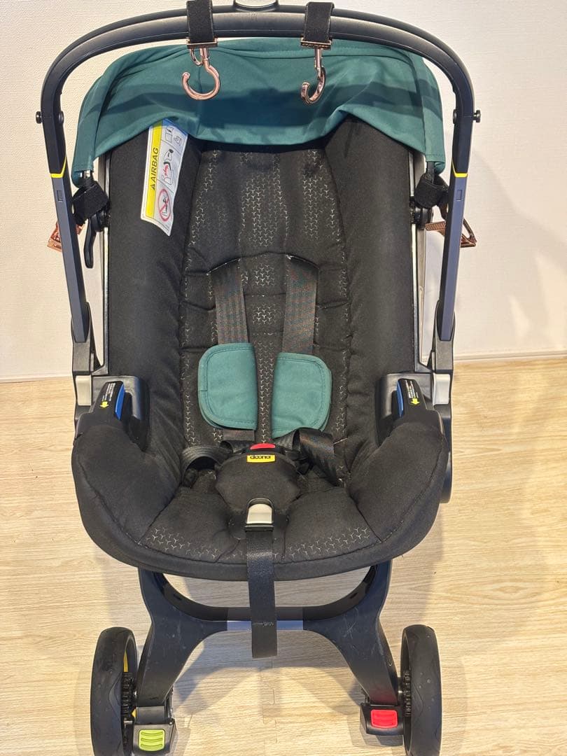 doona ベビーカー グリーン