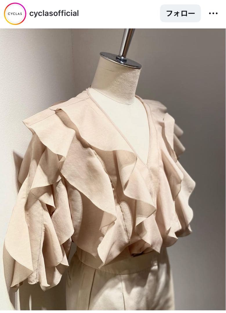シクラス ブラウス フリル ♡