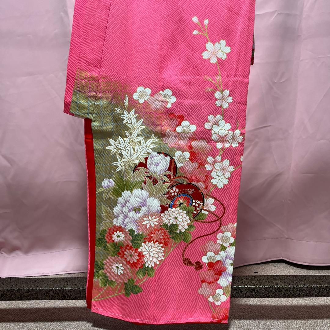 ☆☆年末特別お値引き☆☆四つ身　着物　七五三　七歳　正絹　ピンク