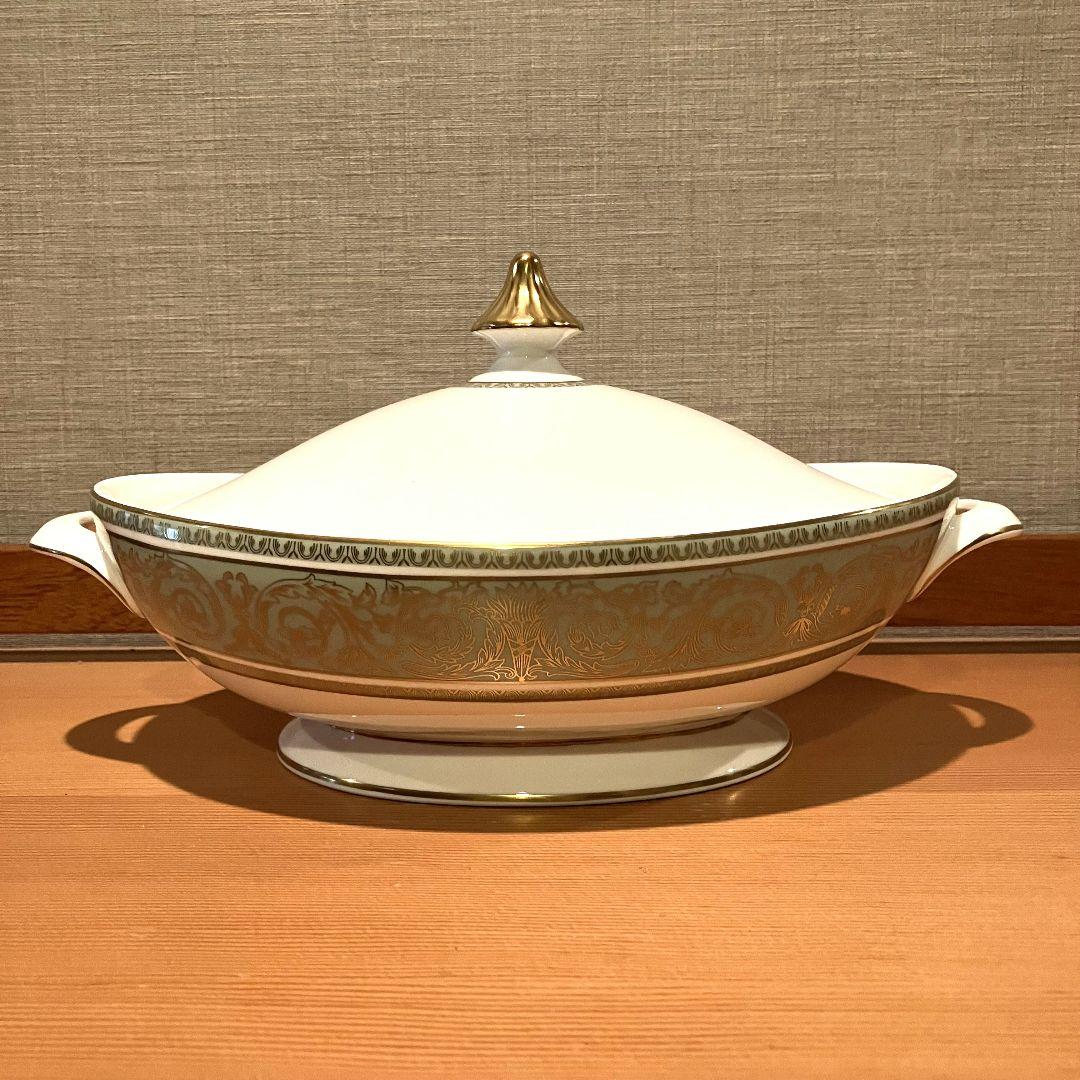 ロイヤルドルトン　イングリッシュルネサンス　蓋付ベジタブルボウル