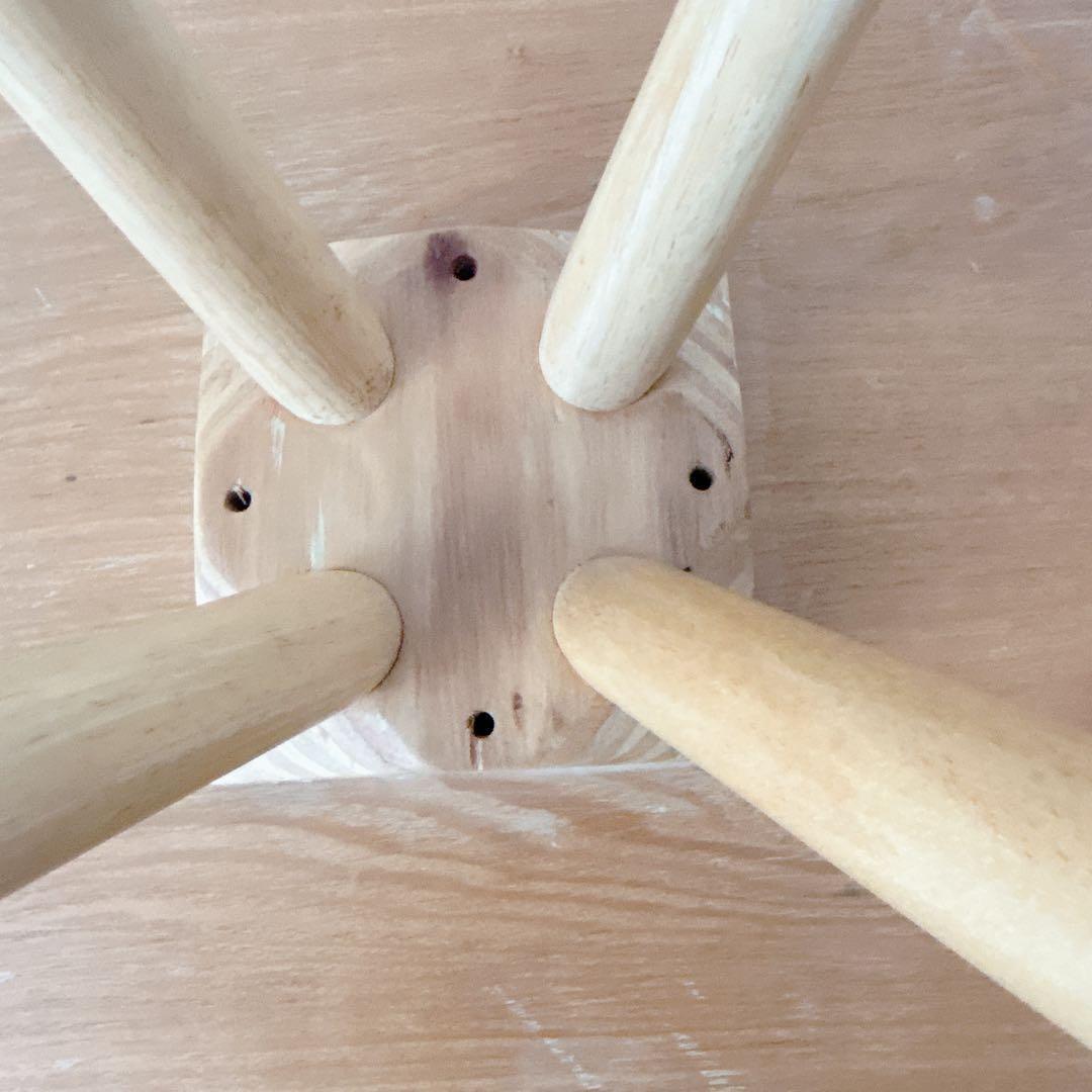 美品】オシャレ ラウンド カフェテーブル オーク材 丸 ４本脚 北欧ハイテーブル