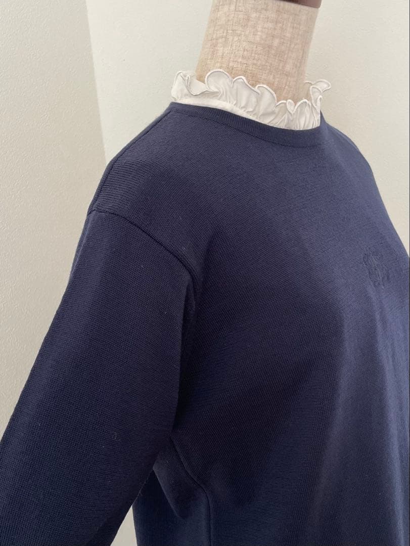 【バーバリー】Burberrys クルーネックウールニット　イニシャル刺繍