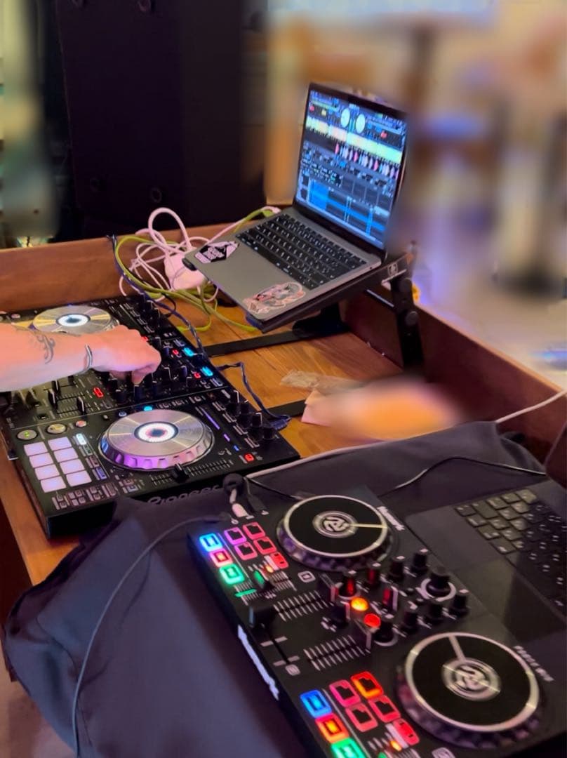 カウンターテーブル　店舗什器