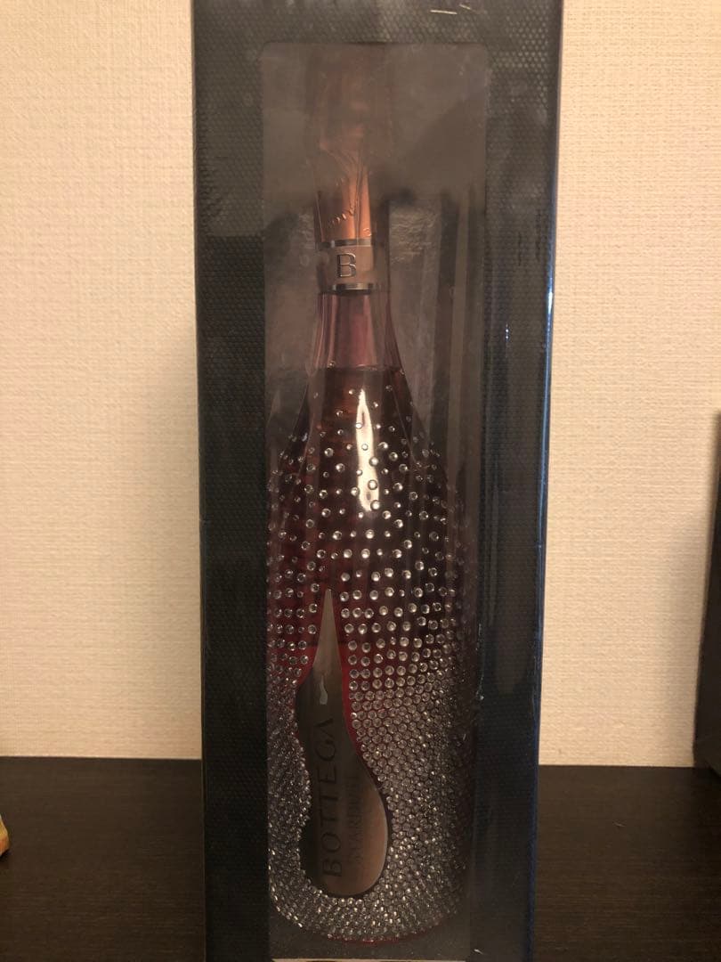 ボッテガ　スターダストロゼ　750 箱入り