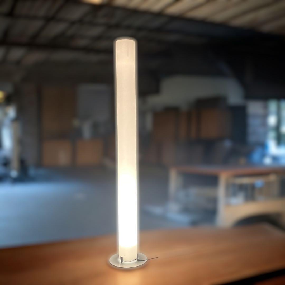 FLOS フロス STYLOS スチロス フロアスタンド フロアランプ 照明