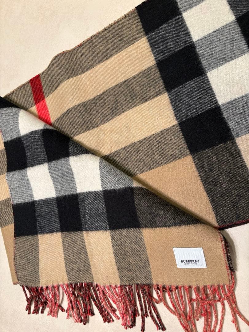 ま*り様 BURBERRY チェック柄マフラー