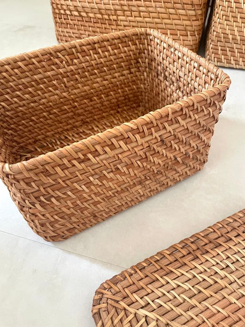 無印良品　ラタンバスケット　特大4個　蓋付きバスケット1個　計5個