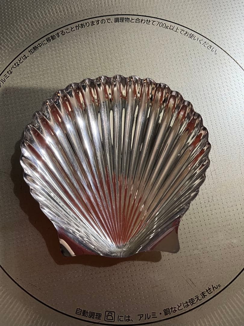 純銀製可愛い貝型の銘々皿