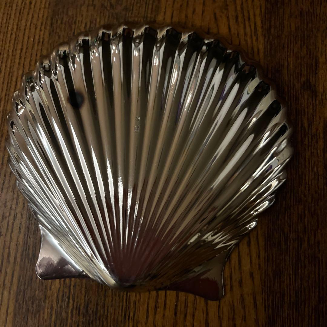 純銀製可愛い貝型の銘々皿
