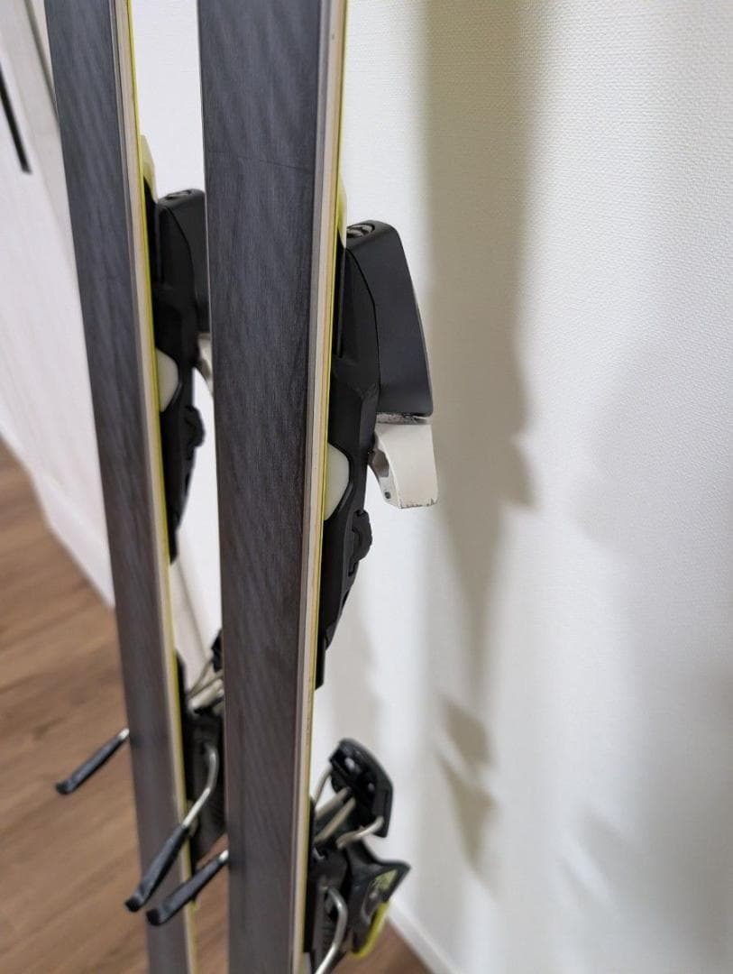 スキー板 V-SHAPE LYT V8 163cm 軽量ハイエンド