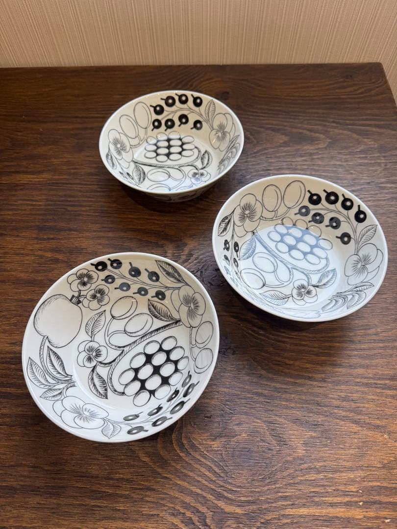 フィンランド製　アラビア　ブラックパラティッシ　ボウル