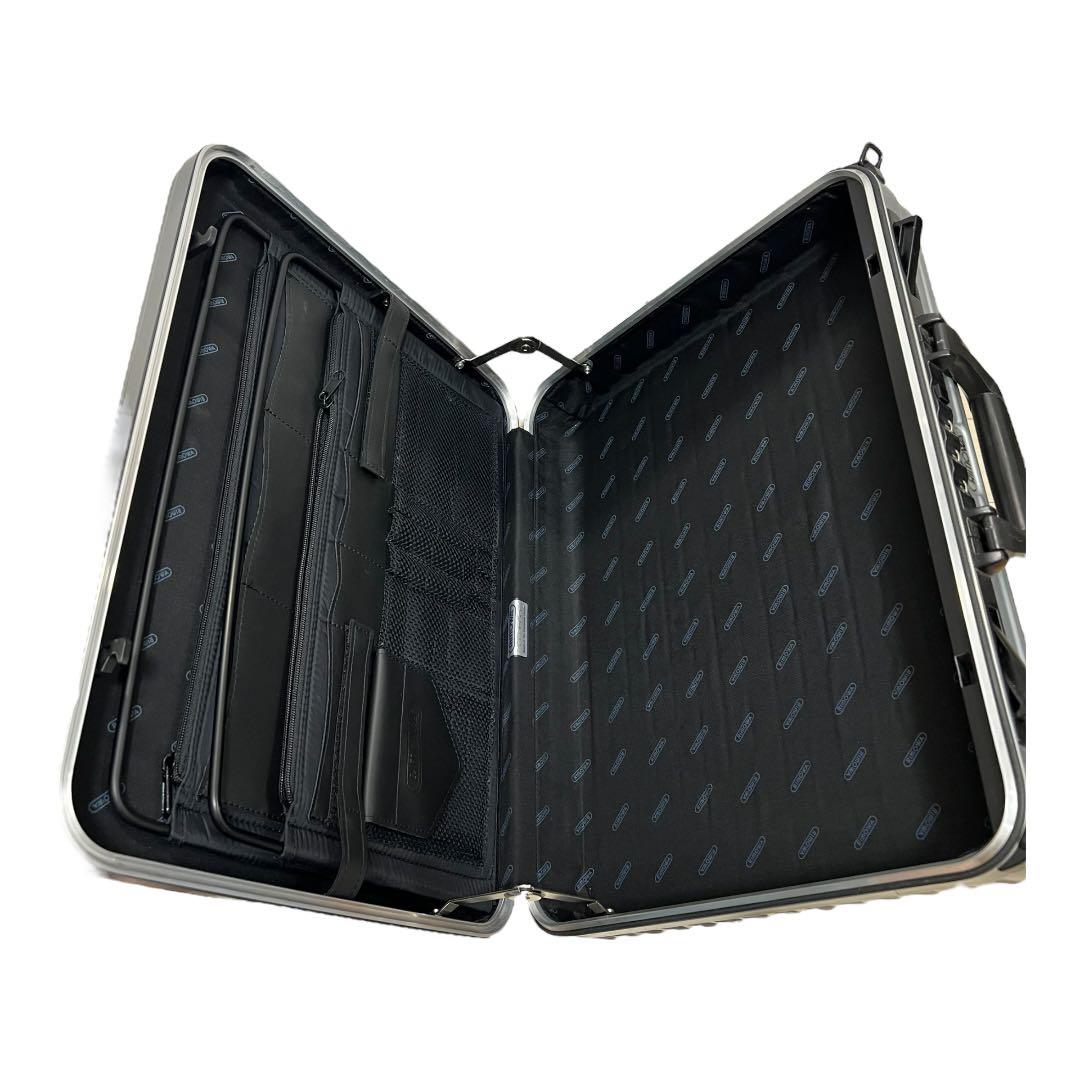 RIMOWA リモワ　アタッシュケース