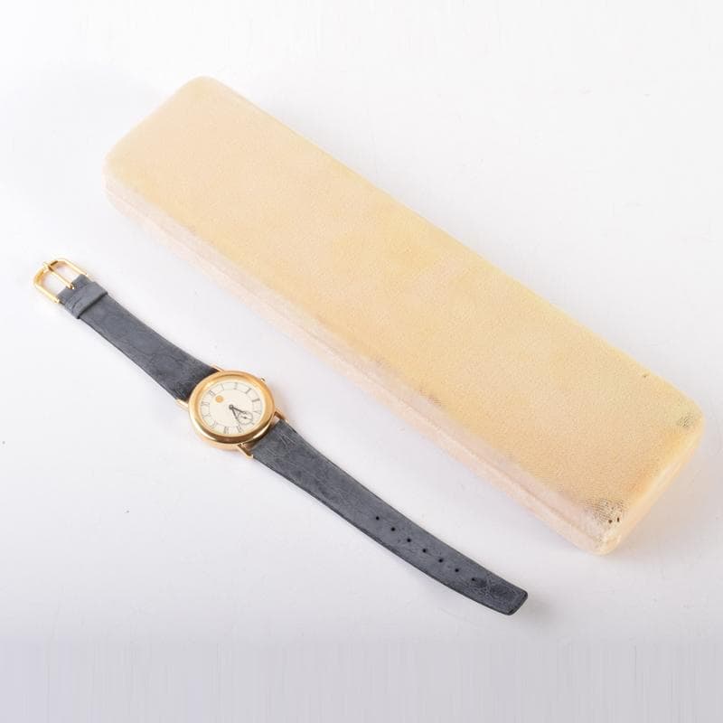 アンティーク　腕時計　天皇陛下御即位記念時計　ケース付　V　7009