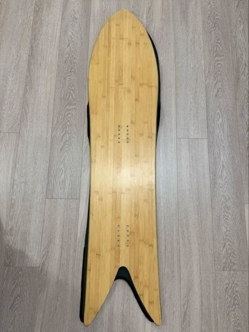 【超美品】スノーボード パウダーボード フィッシュテール 144cm 雪板