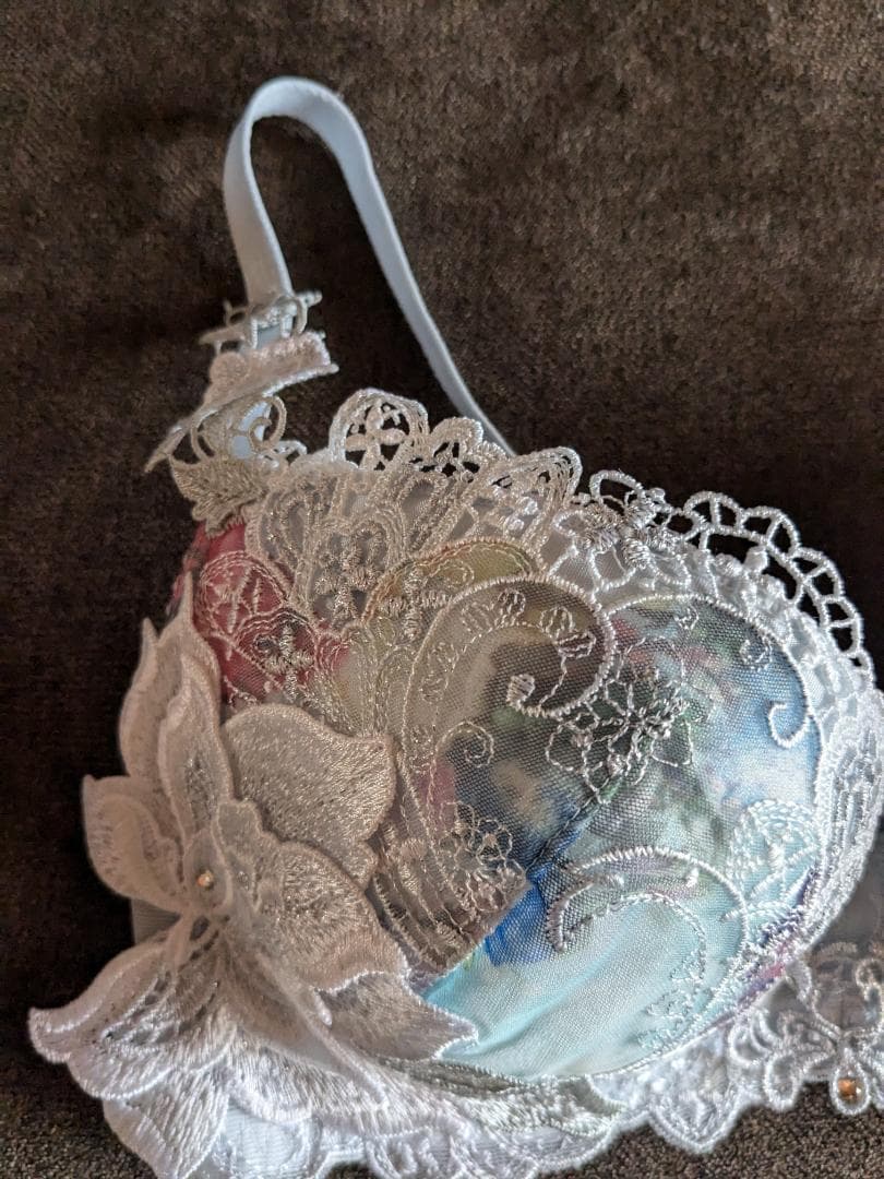 ワコール、サルート90グループブラジャーC75サイズ。