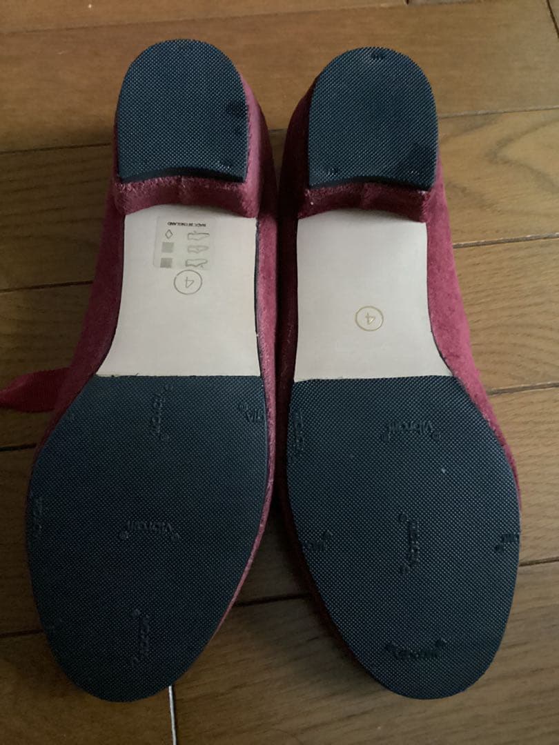 カットワース　23.5前後(英:4)　赤ダンスシューズ(外履き可)