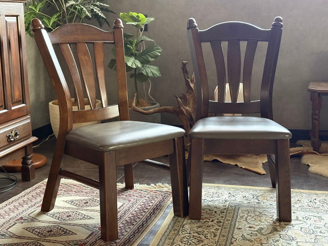 ① Hikari 　レトロ　アンティーク　ヴィンテージ　スポークチェア　　nZ