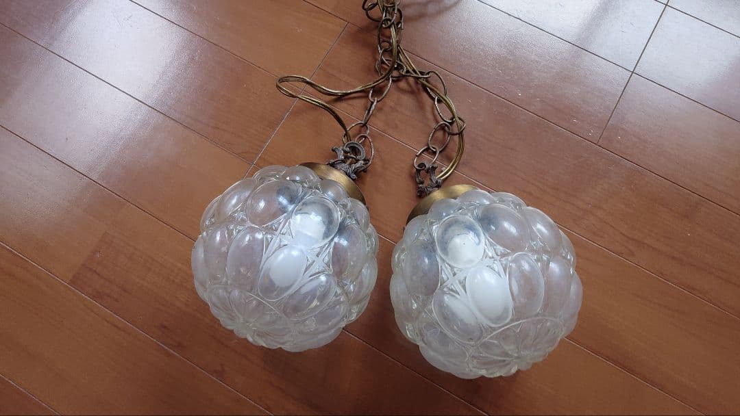 アンティーク。クリアガラス ボール型シャンデリア 2灯