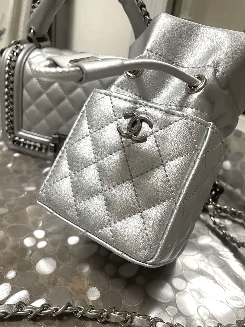 新品未使用！シャネル★CHANEL★非売品★ノベルティ★シルバー★キルティング