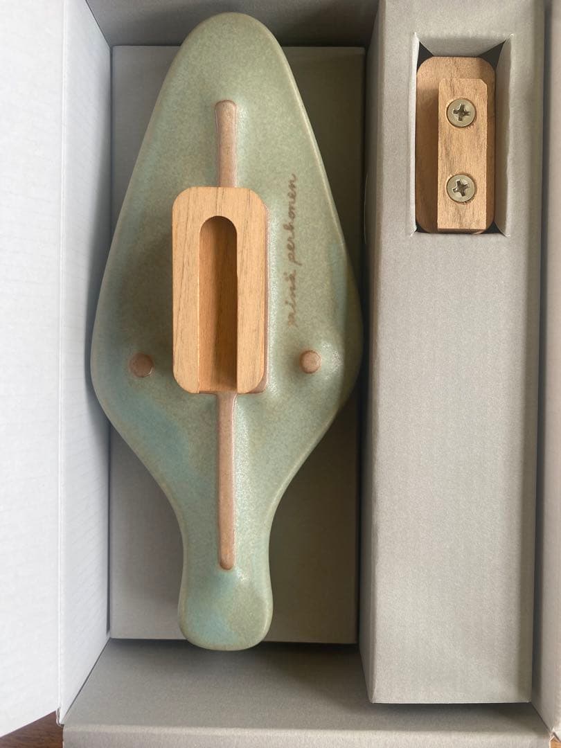 【新品未使用】ミナペルホネン 壁フック　moku TREE HOOK グリーン