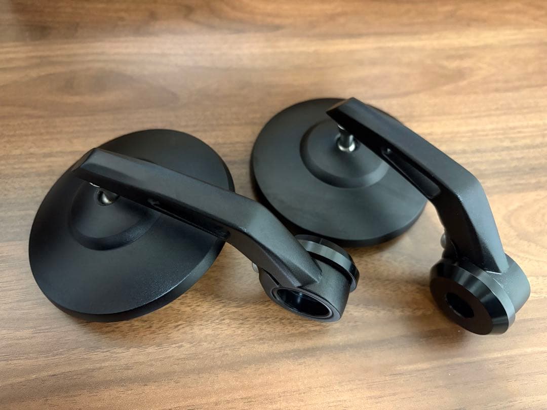 【KiWAV】バーエンドミラー　黒　M8ネジ式 左右セット