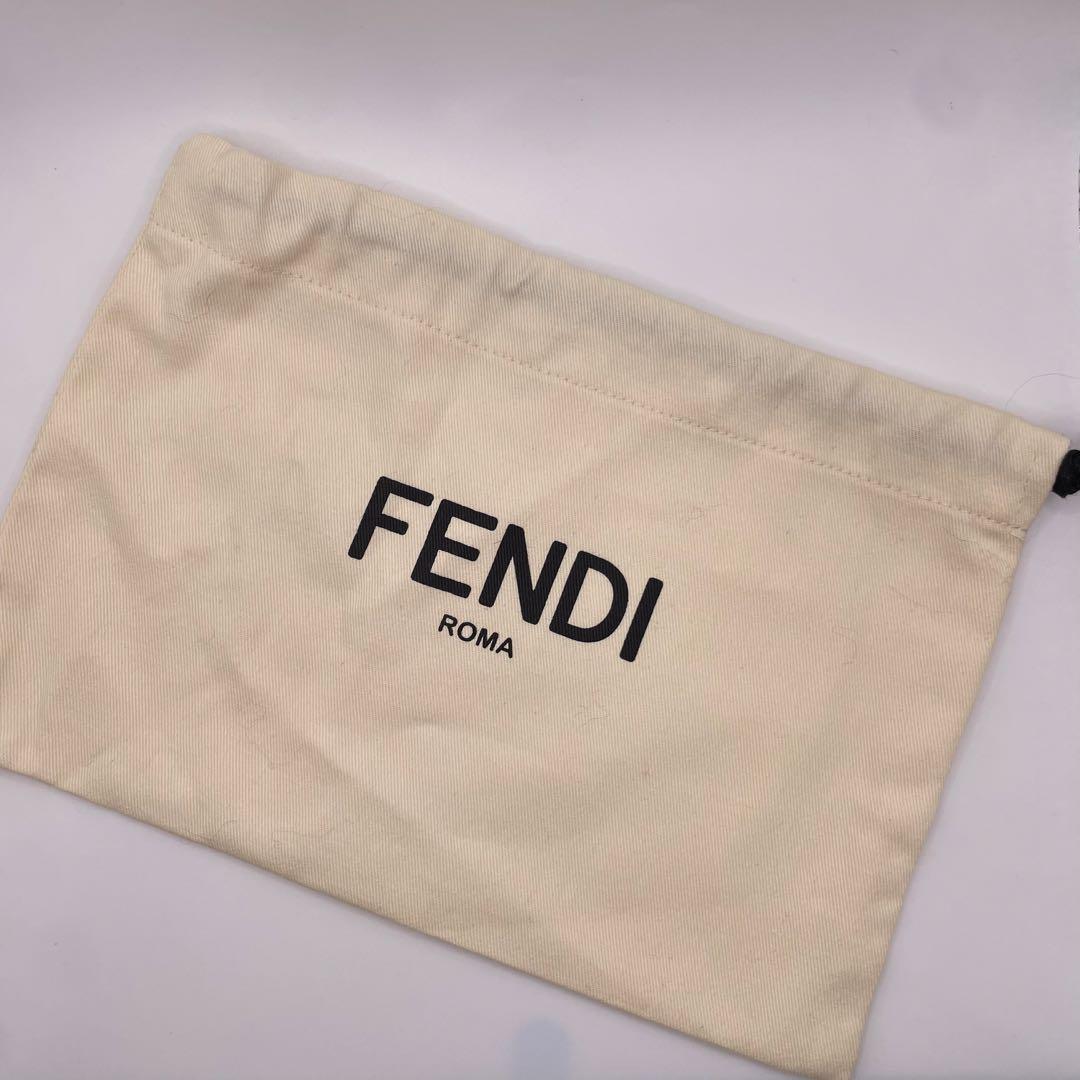 レア FENDI カールラガーフェルド チャーム キーホルダー　フェンディ　箱付