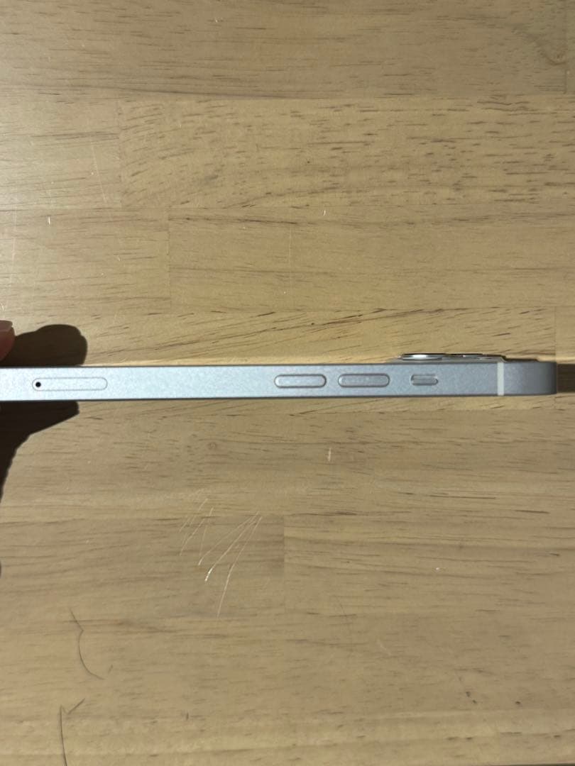 Apple iPhone 13 128GB スターライト