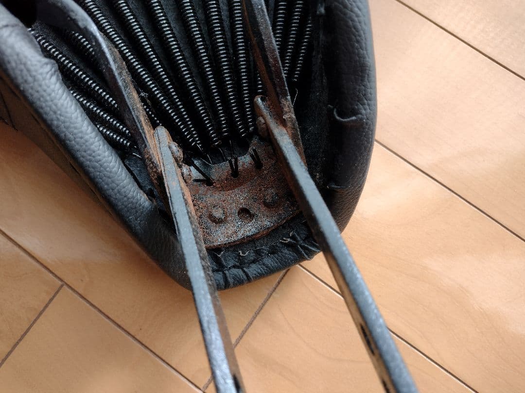 ロイヤルエンフィールド　LYCETT製ソロシート