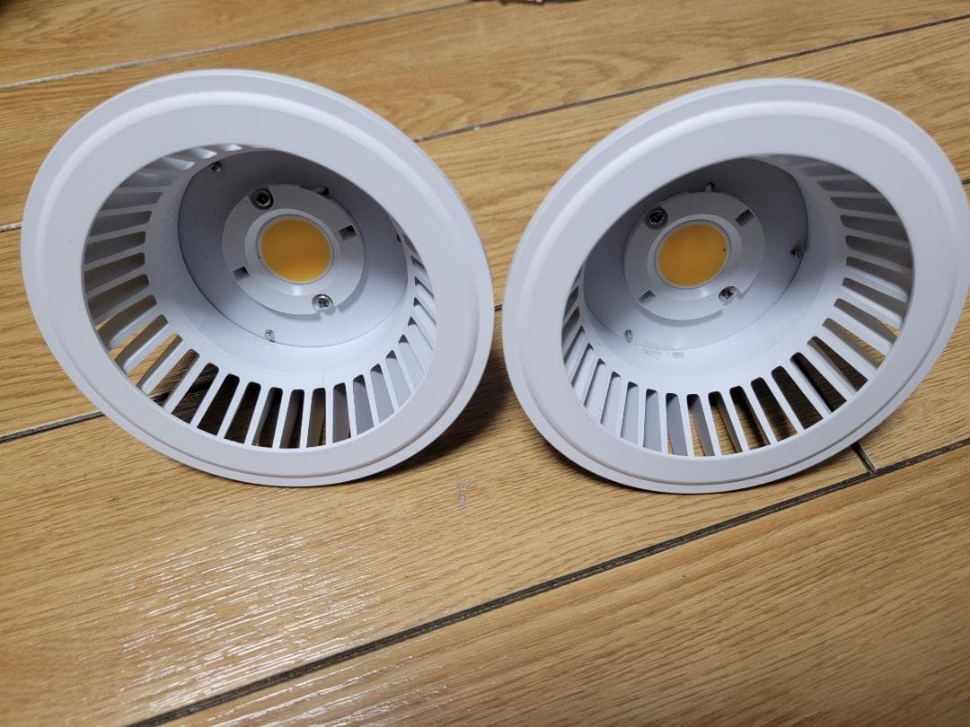 TSUKUYOMI 20W LED電球 E26 育成ライト　塊根植物　アガベ