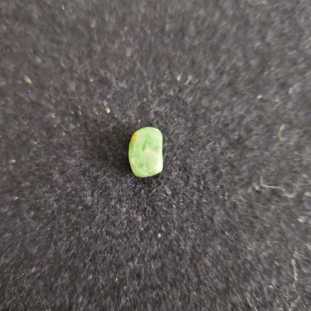 ヒスイの垂れ玉‥縄文時代