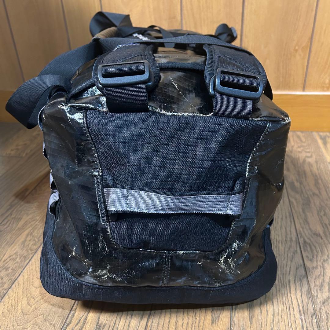 patagonia ボストンバッグ ブラックホール