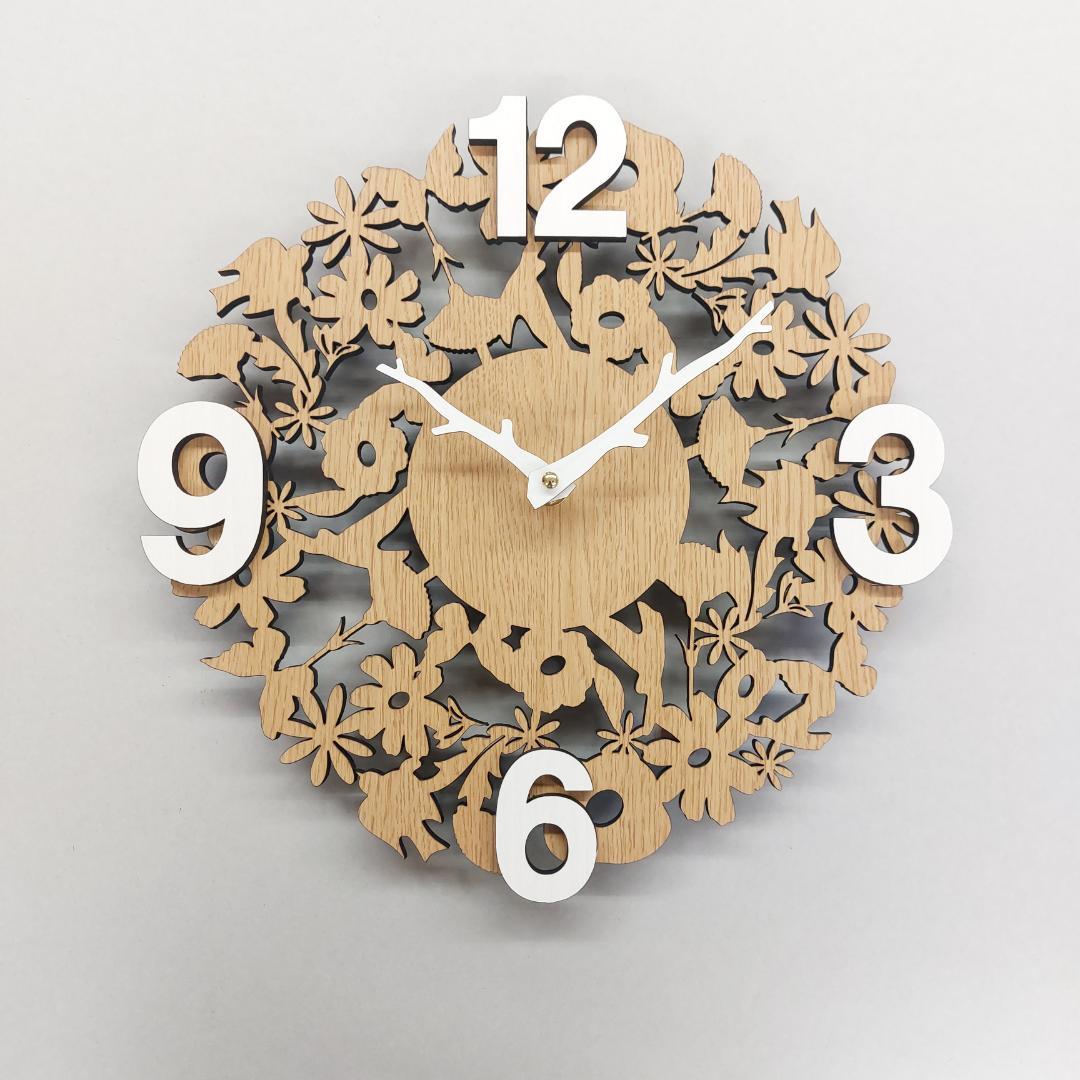 【限定値下げ3000円引き】北欧風　立体的な森の鳥や花柄木製掛け時計　静音タイプ