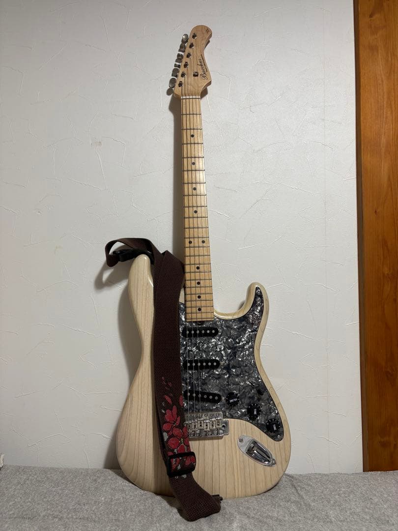 Bacchus エレキギター ナチュラル