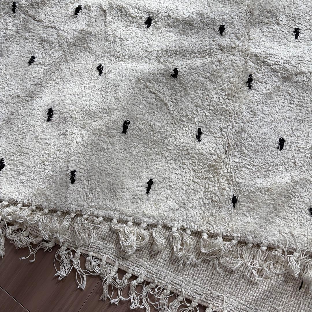 ラグドット絨毯