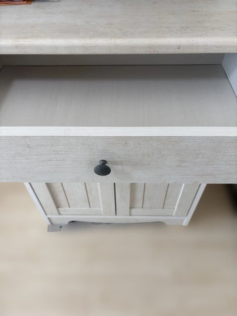 ニトリ アンティーク調レンジ台・食器棚・収納棚