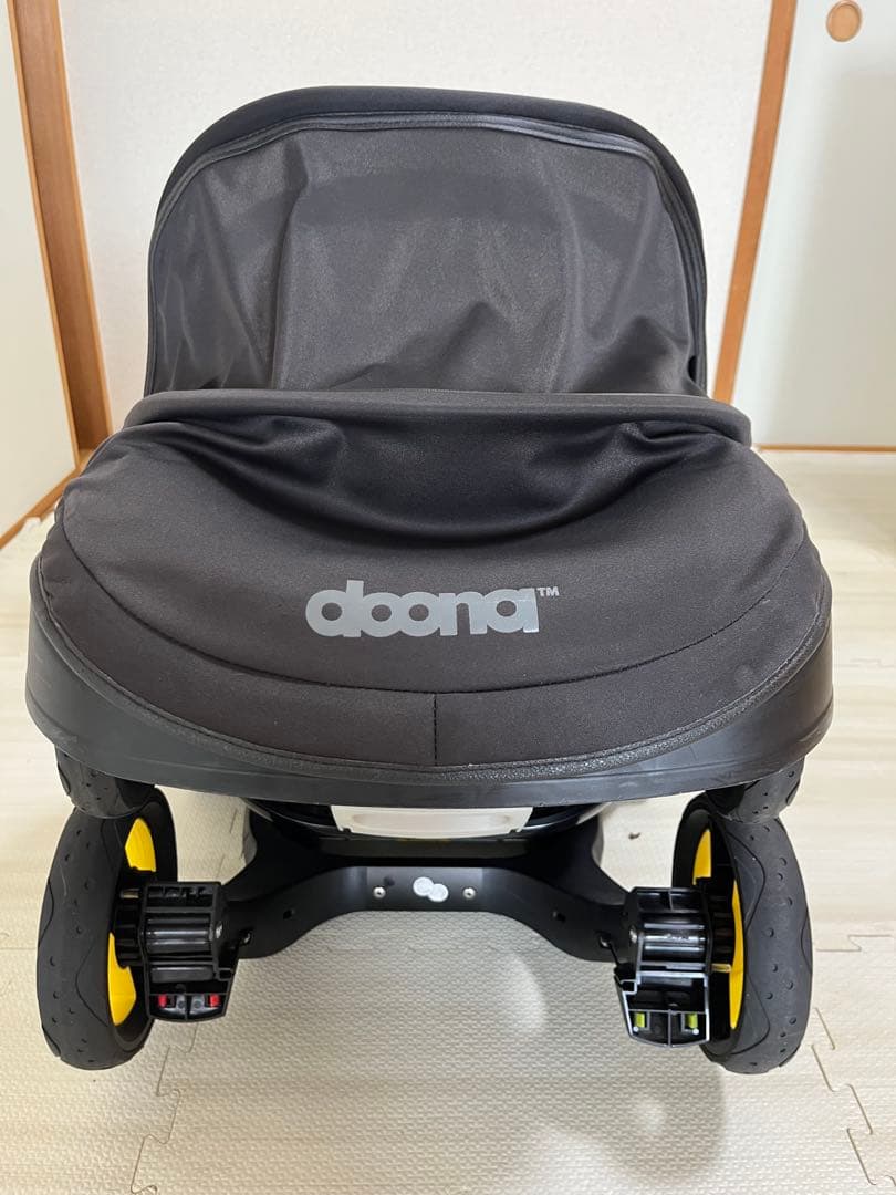 doona ミッドナイト [リミテッドエディション] & ISOFIXベース