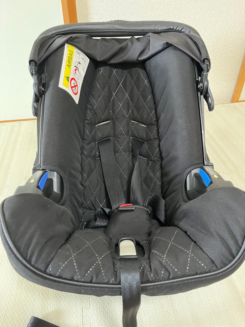 doona ミッドナイト [リミテッドエディション] & ISOFIXベース