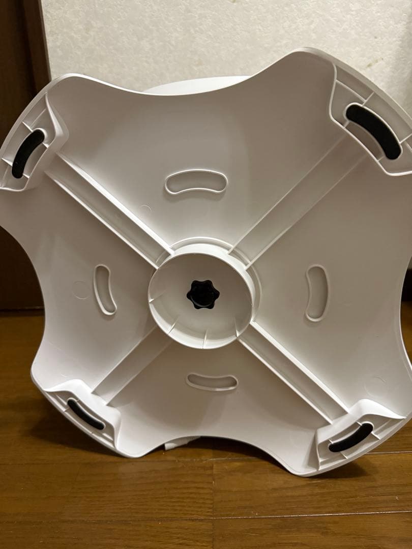 期間限定値下げ！ほぼ新品　petyes 床冷暖房ペットハウスホワイト　使用1ヶ月